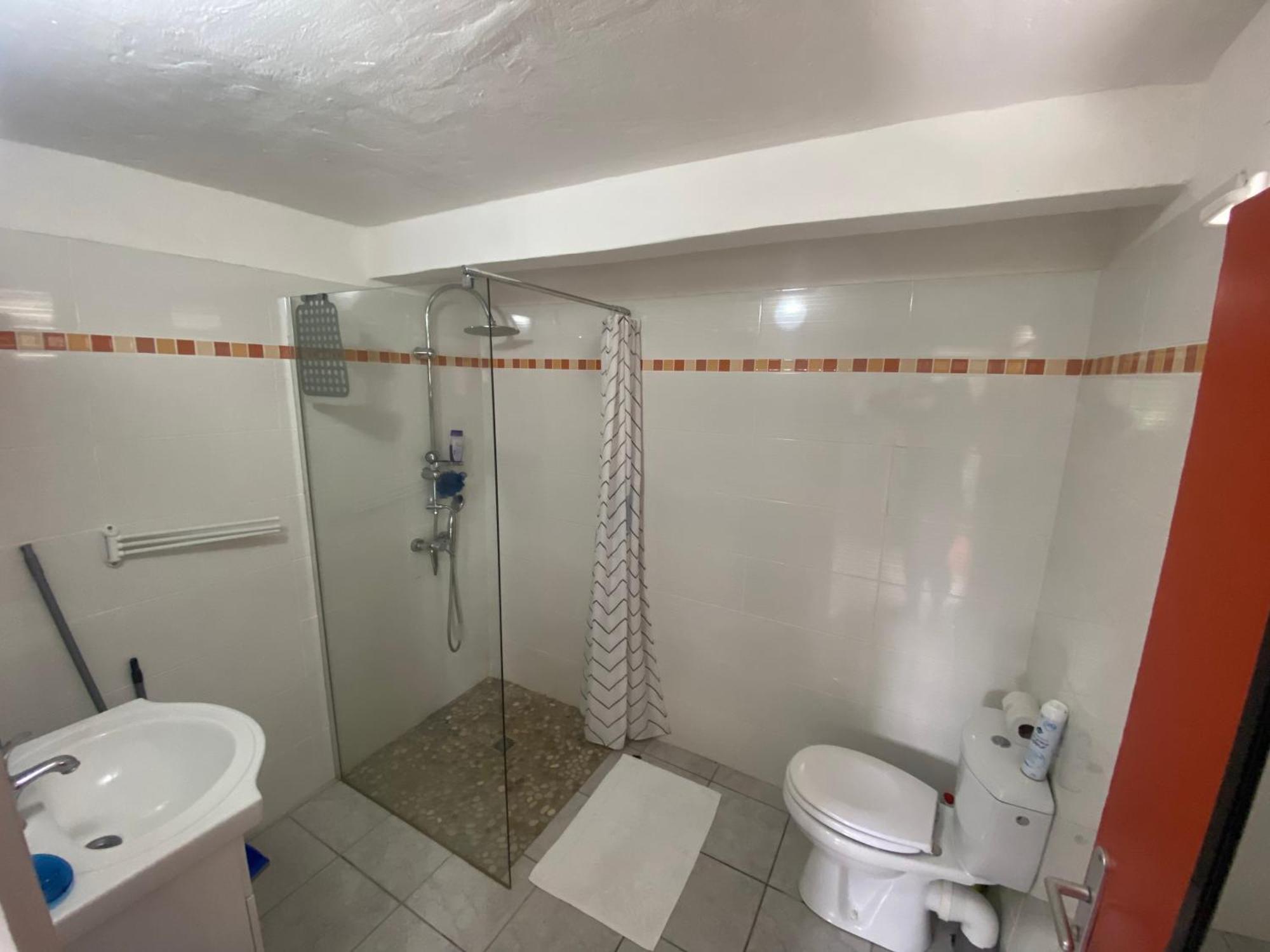 Logement De 40M2 Avec Terrasse, Moderne Et Equipe Petit-Canal Exterior photo